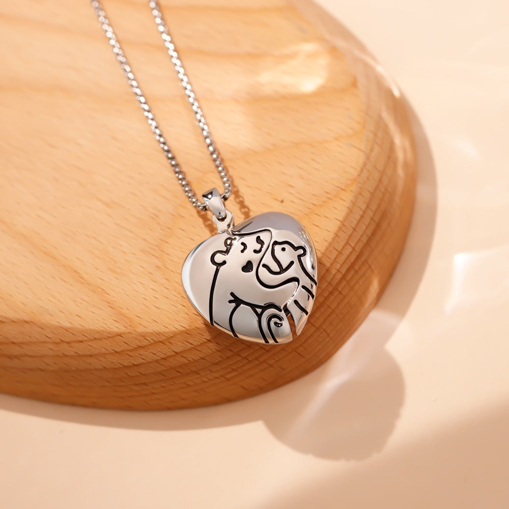 Little Bear Hug Heart Locket Necklace For Mother's Day -L012